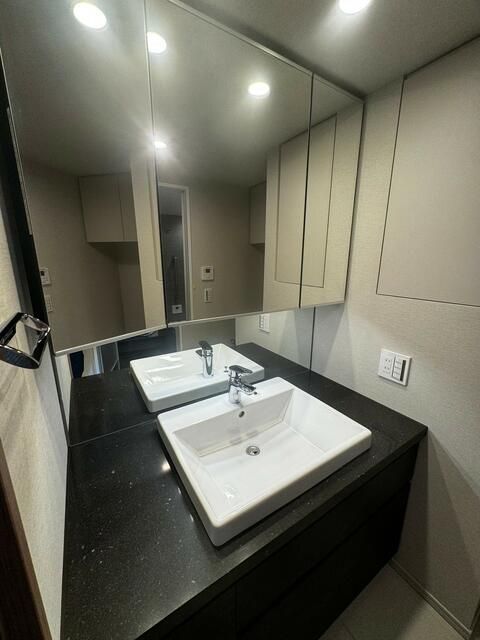 洗面設備　別タイプ部屋　参考写真です
