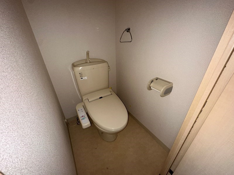 エステムコート神戸ハーバーランド前3コスタリティのトイレ写真