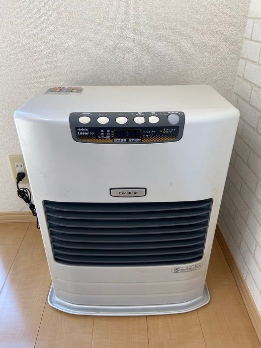 その他設備　灯油FFストーブ