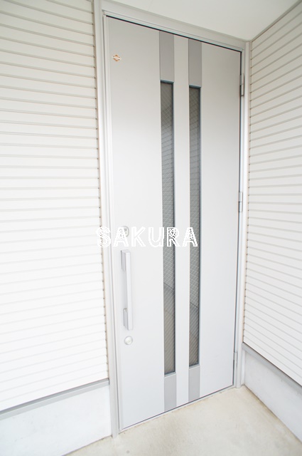 エントランス　お洒落な建物デザイン♪