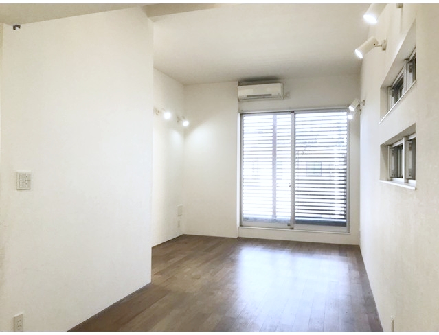 居室・リビング　開放感のあるゆったりとしたお部屋です♪