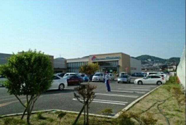スーパー　万代 南花屋敷店（スーパー）まで300m