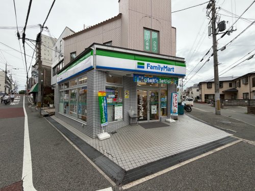 コンビニ　ファミリーマート曽根西町店（コンビニ）まで302m