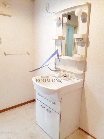 洗面設備　洗面台です。