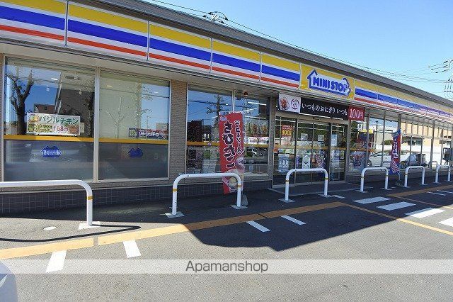 コンビニ　ミニストップ（コンビニ）まで848m