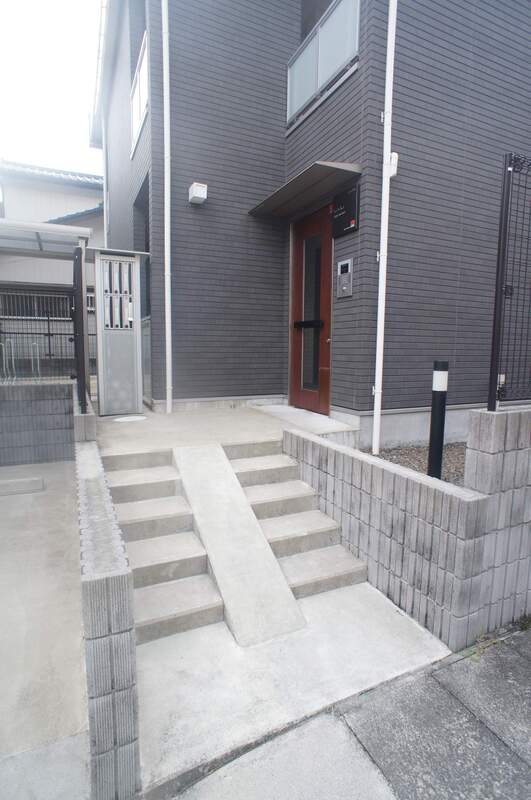 エントランス　建物の内部です