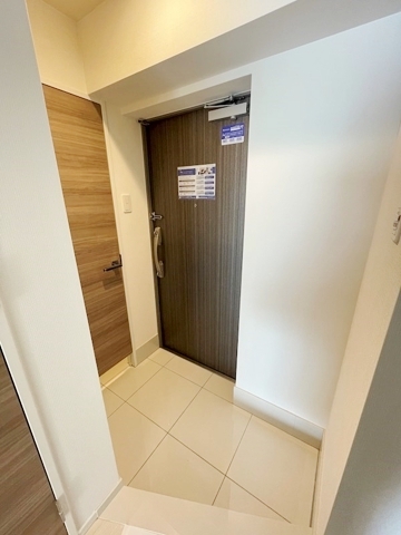 レジディア大手町北の玄関写真