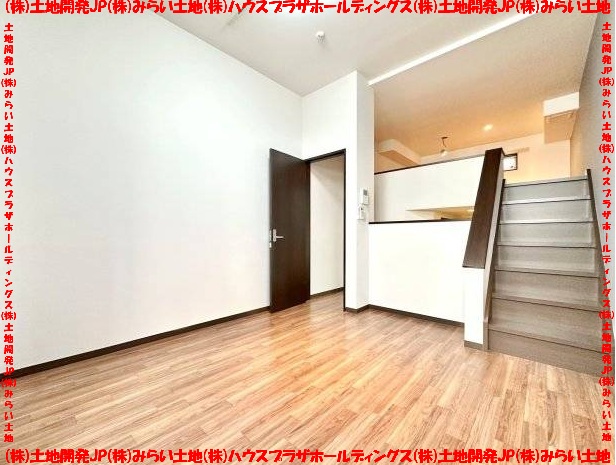 Creo堀田弐番館の居間写真