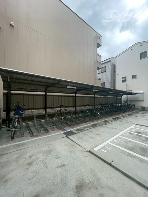 地下鉄御堂筋線 東三国駅 徒歩3分 10階建 築3年の外観写真