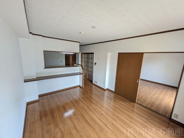 グリーンパレスNAKAMURAの居間写真