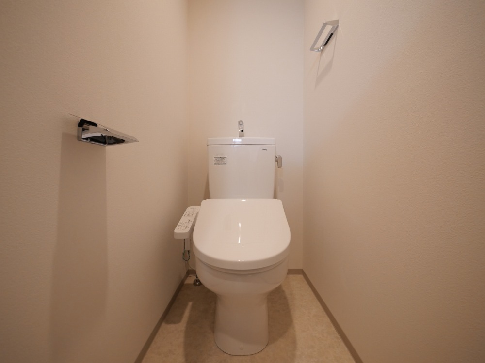 地下鉄長堀鶴見緑地線 松屋町駅 徒歩3分 15階建 築1年のトイレ写真