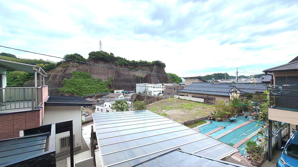 兵の上のオリビアのその他写真