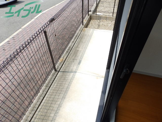 バルコニー　同タイプ部屋写真です。