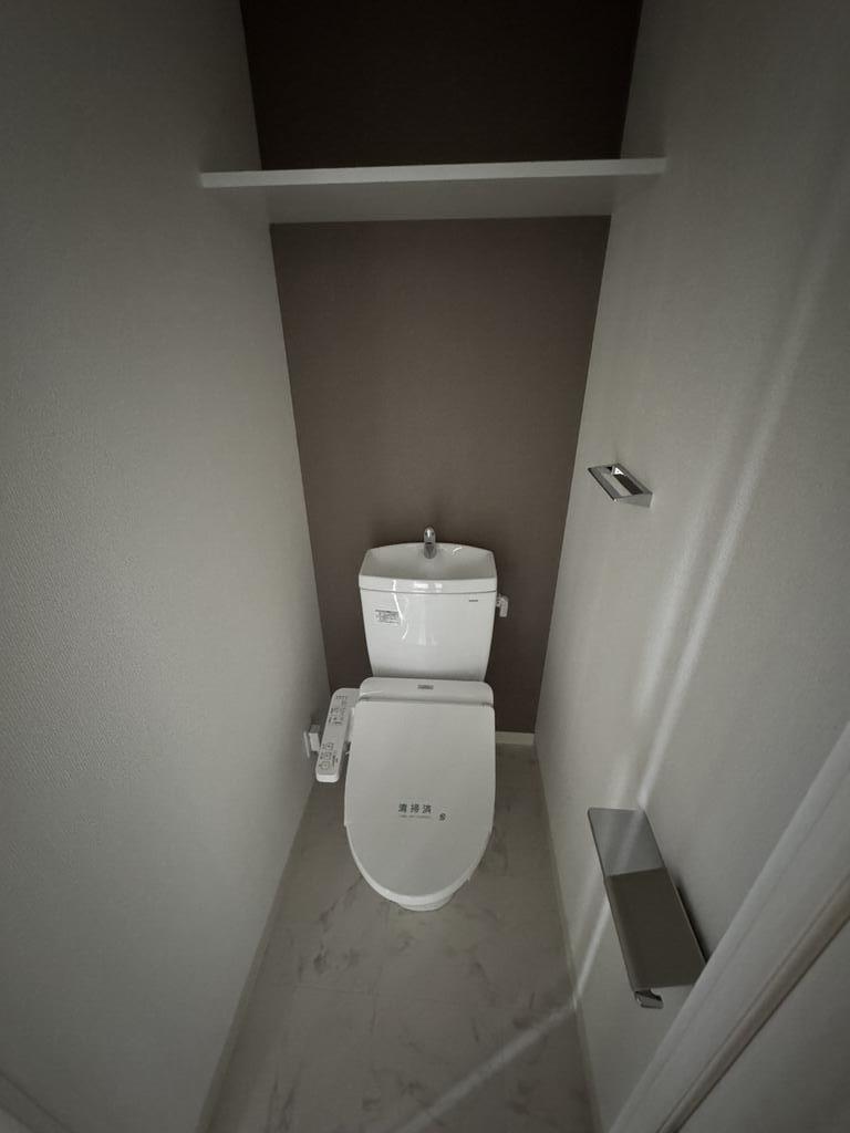 南海高野線 汐見橋駅 徒歩4分 14階建 築7年のトイレ写真
