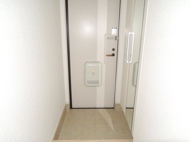 南海本線 泉佐野駅 徒歩19分 2階建 築9年の玄関写真
