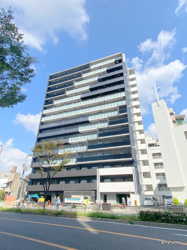 プレサンス大国町LAAVENIRの外観写真