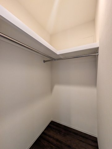 収納　洋室ウォークインクロゼット