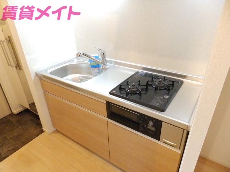 キッチン　別部屋参考写真です