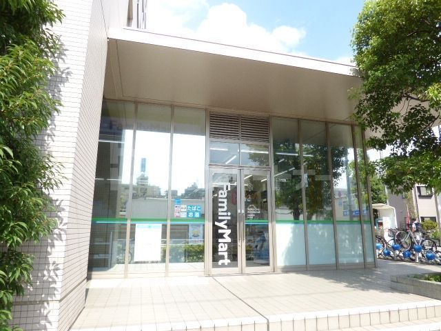 コンビニ　ファミリーマート東武鉄道本社店（コンビニ）まで190m