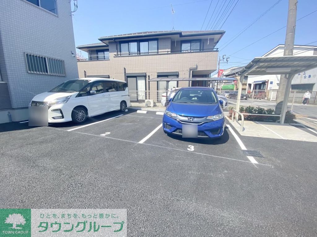 駐車場　駐車場