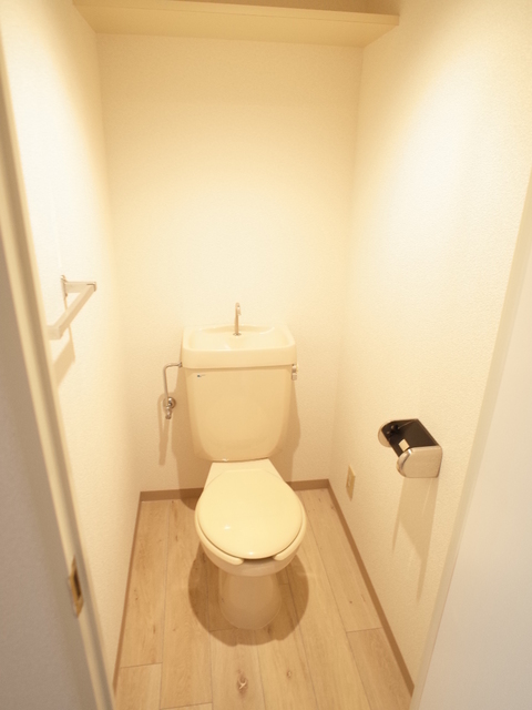 プライムハウス甲東園のトイレ写真