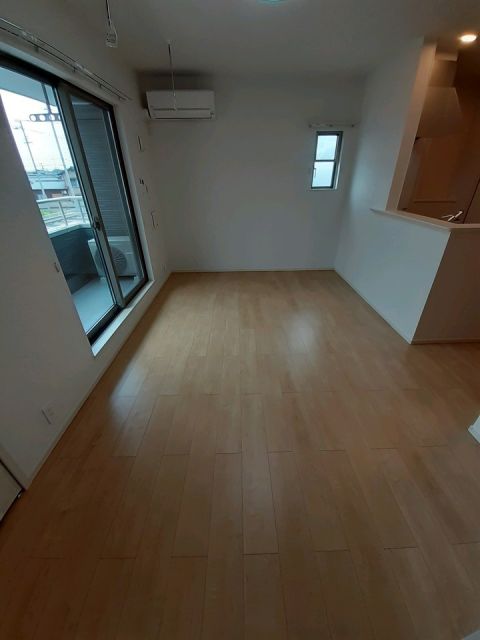 カーサ ブラーボ ドゥーエの居間写真