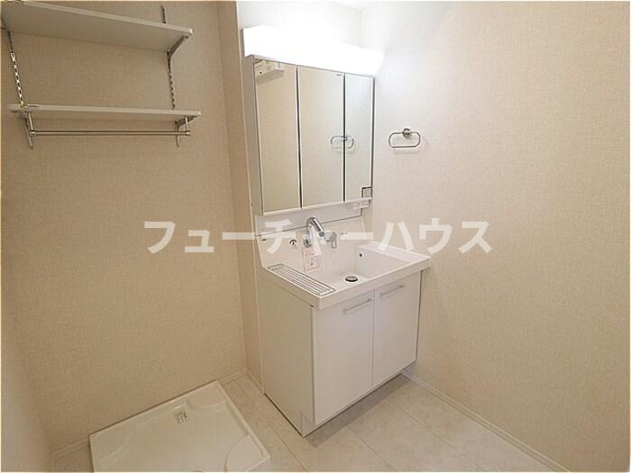 フォレスト新原の内装写真