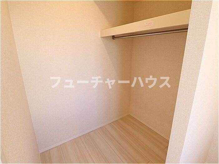 フォレスト新原の内装写真