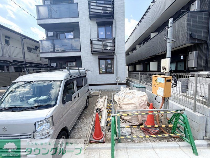 駐車場　駐車場