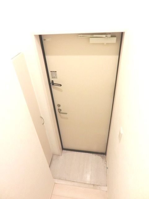 玄関　シューズボックス付きです。