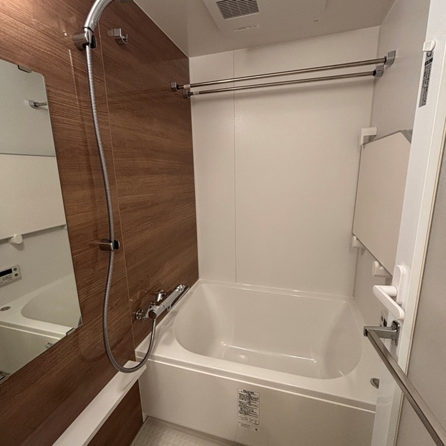 バス・シャワールーム　※写真は同タイプ住戸です。