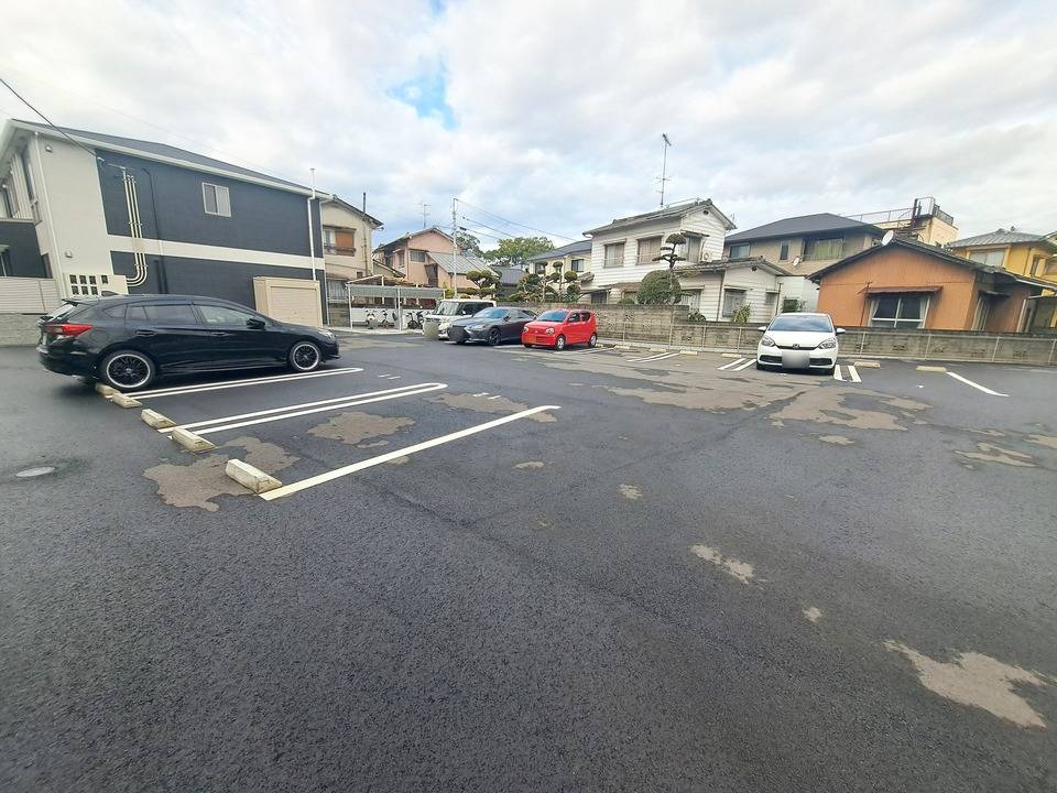 駐車場　駐車場