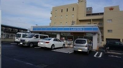 コンビニ　ローソン（コンビニ）まで290m