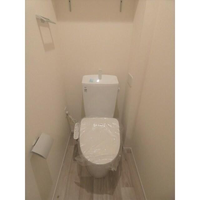 ＪＲ総武線 高円寺駅 徒歩12分 2階建 築3年のトイレ写真
