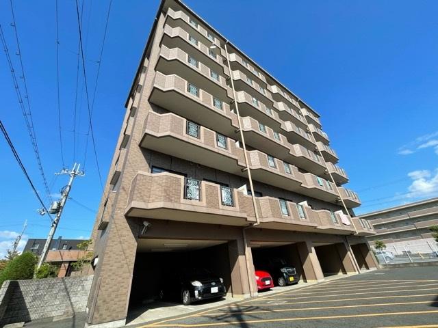 建物外観　★全戸南向きで日当たり良好です★