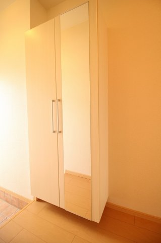 玄関　玄関収納