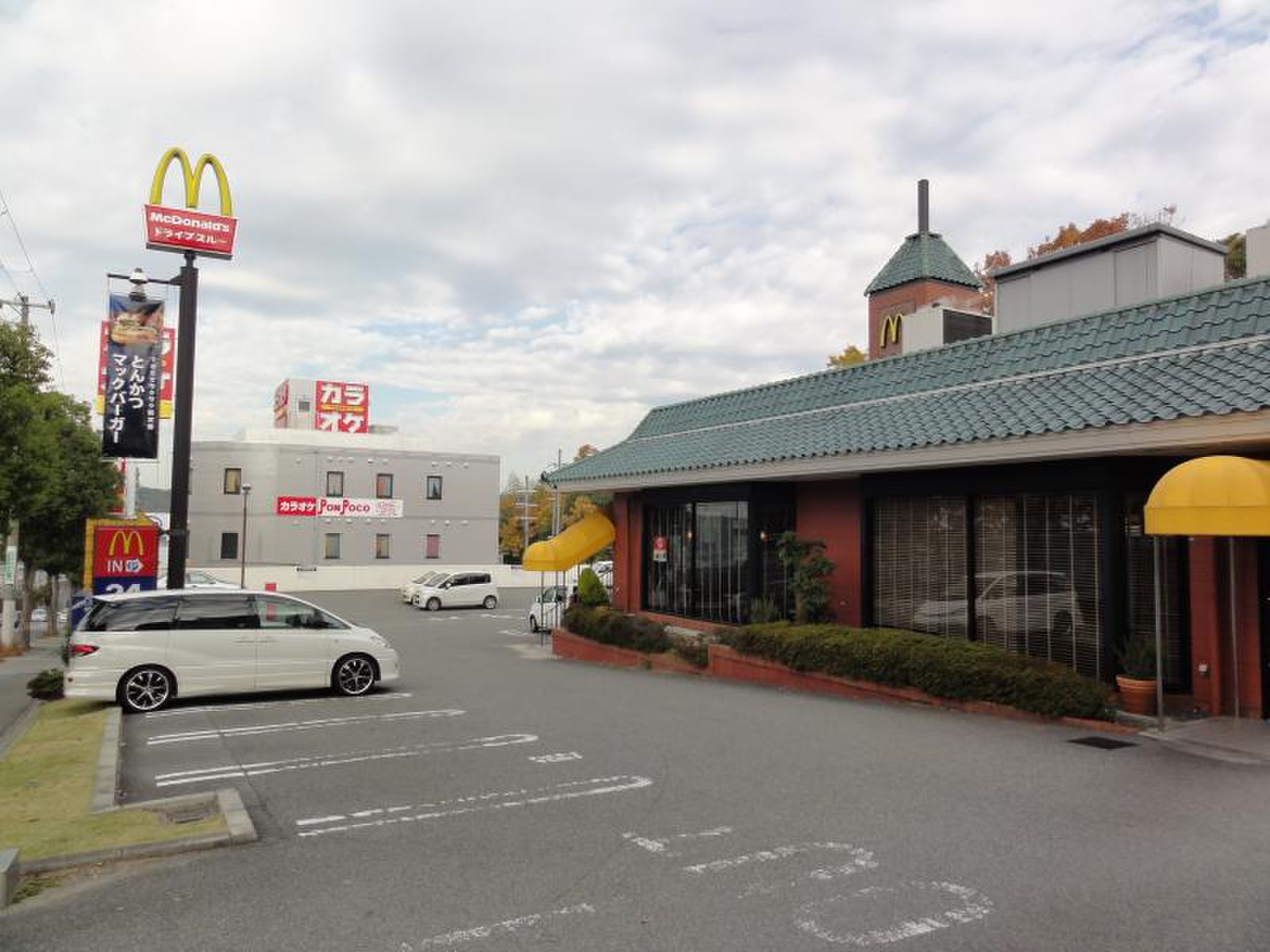 【ウィンザーコートの飲食店】