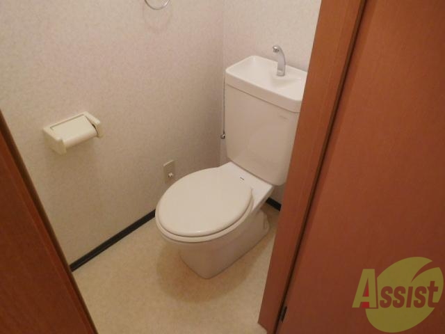 トイレ　真っ白おトイレです