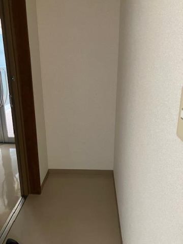 【呉市西片山町のマンションの玄関】