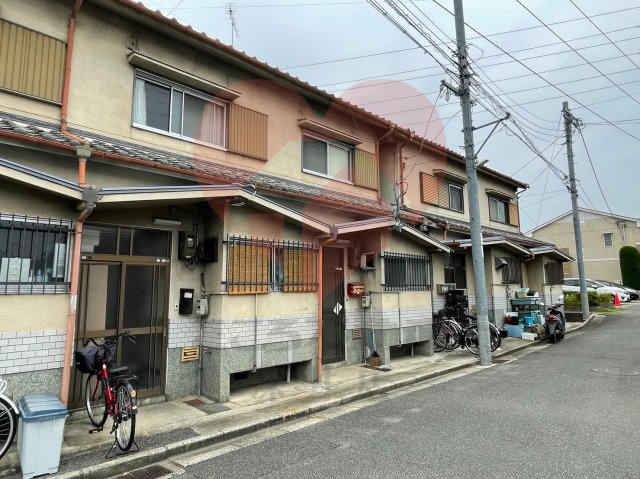 八尾市天王寺屋1丁目貸家の建物外観