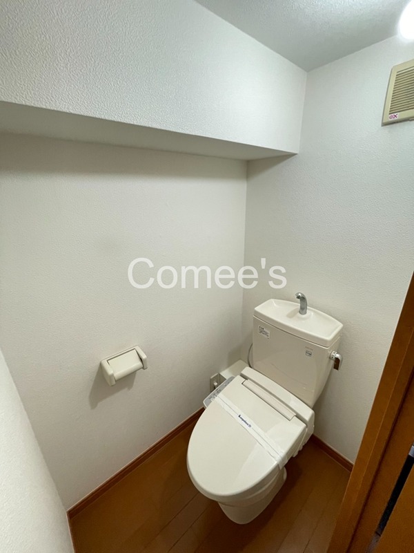 トイレ　温水洗浄便座