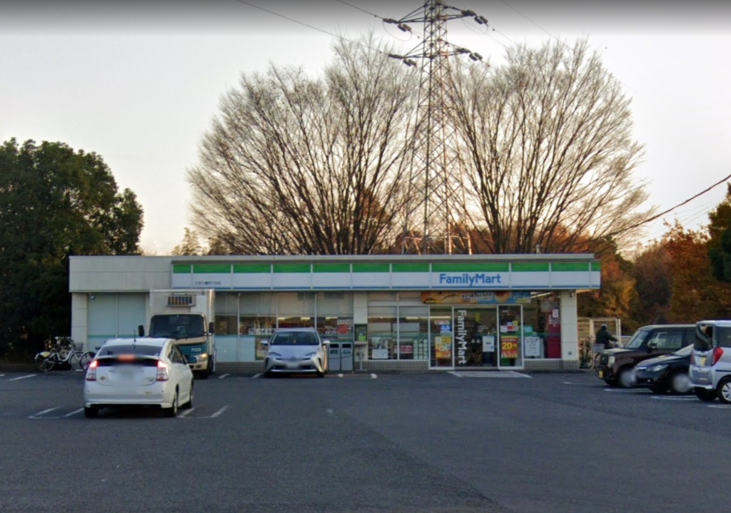 コンビニ　ファミリーマート 大宮三橋四丁目店（コンビニ）まで265m