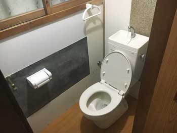 トイレ　トイレ