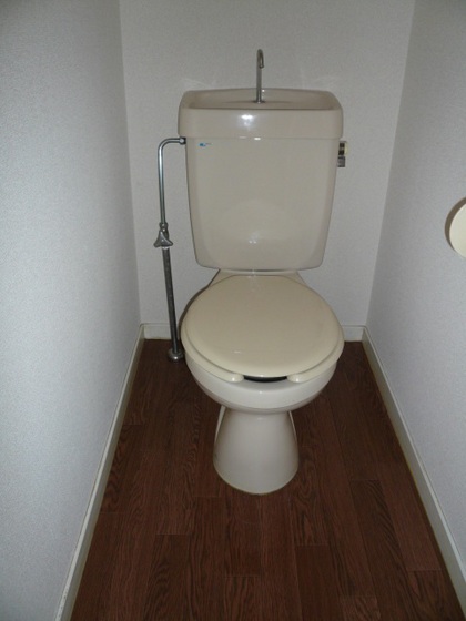 トイレ　※別部屋の写真です