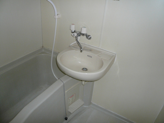 洗面設備　※別部屋の写真です