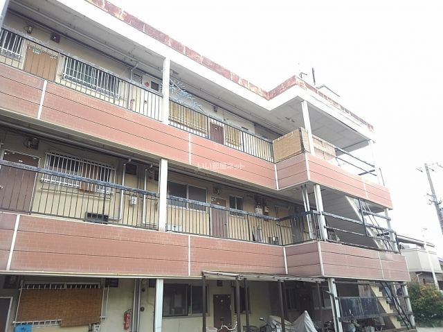 加古川市野口町二屋のマンションの建物外観