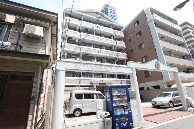 大阪市阿倍野区松崎町のマンションの建物外観