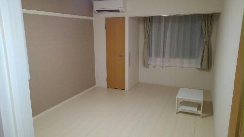 居室・リビング　*同タイプのイメージとなり、実際とは異なる場合がございます。