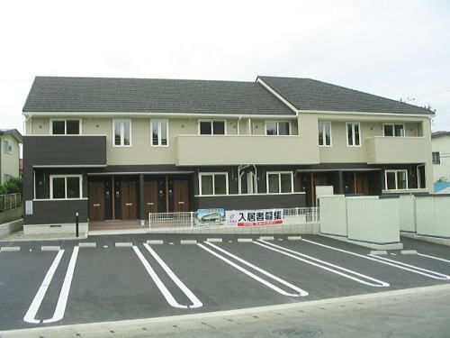 三戸郡五戸町字下タノ沢のアパートの建物外観