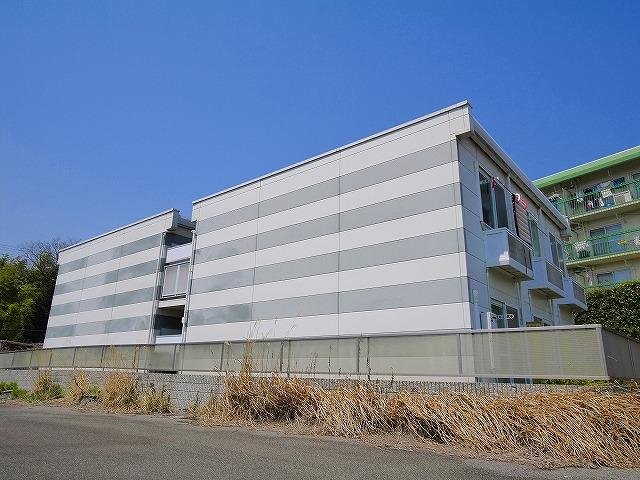 建物外観　落ち着いた雰囲気の外観です